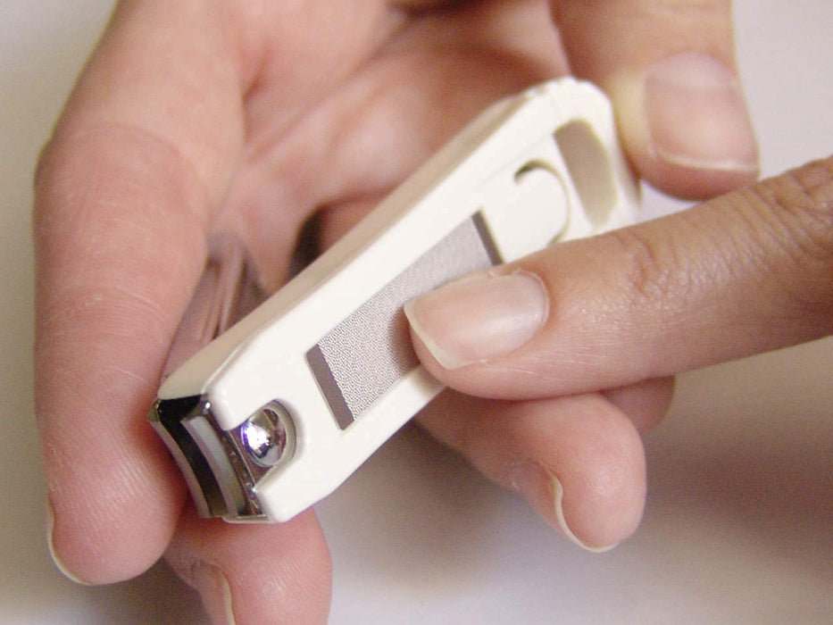Seki Edge - (SS-101) Deluxe Fingernail Clipper w/Nail Catcher & Built in File