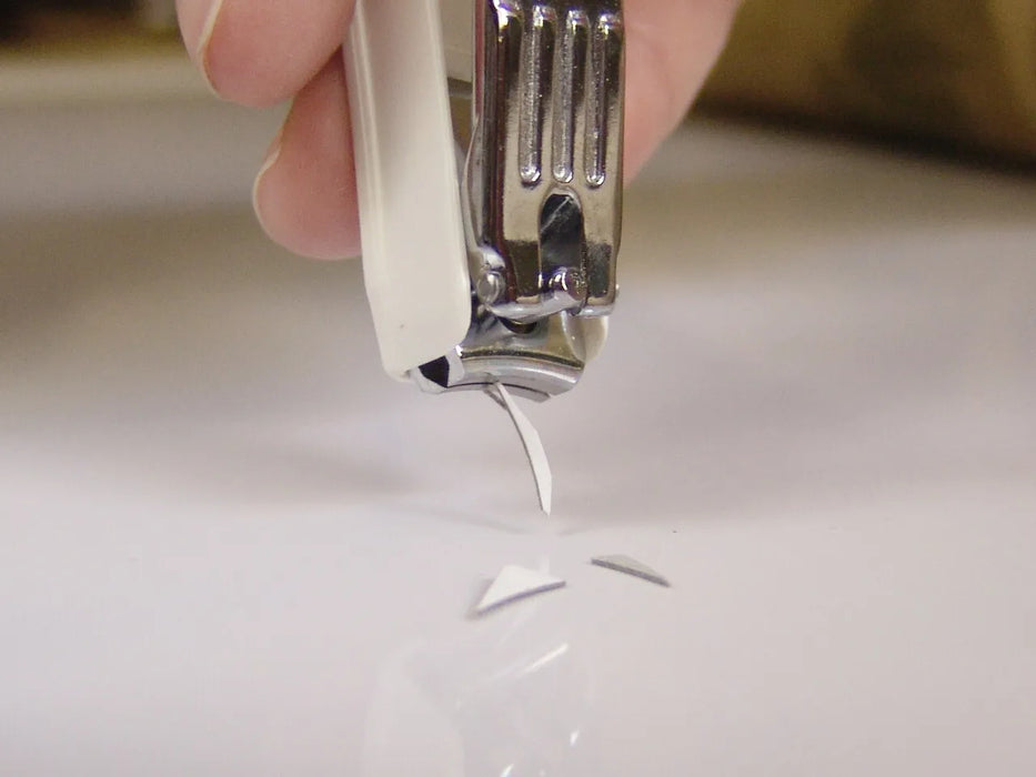 Seki Edge - (SS-101) Deluxe Fingernail Clipper w/Nail Catcher & Built in File
