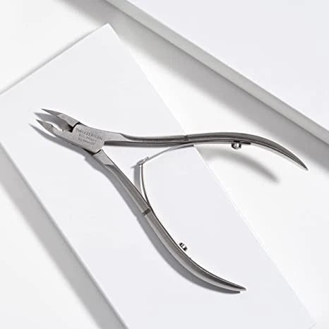 Tweezerman - Cobalt Stainless Steel Cuticle Nippers 1/2 Jaw - #3186P