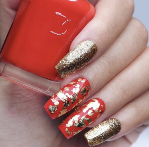 DND Gel & Lacquer #637 Lucky Red – 0.5 fl oz UV/LED Soak Off