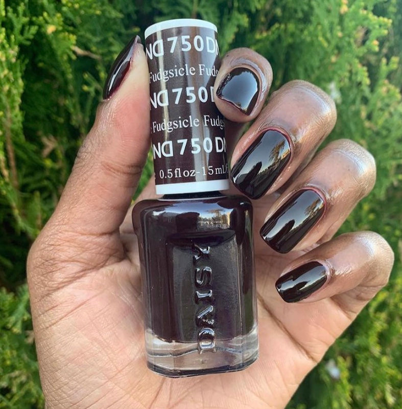 DND Gel & Lacquer #750 Fudgsicle – 0.5 fl oz UV/LED Soak Off