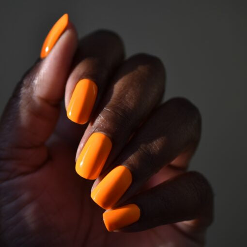 Gel y laca DND n.° 803 Tangerine Dream – 14 ml (0,5 fl oz) UV/LED Soak Off