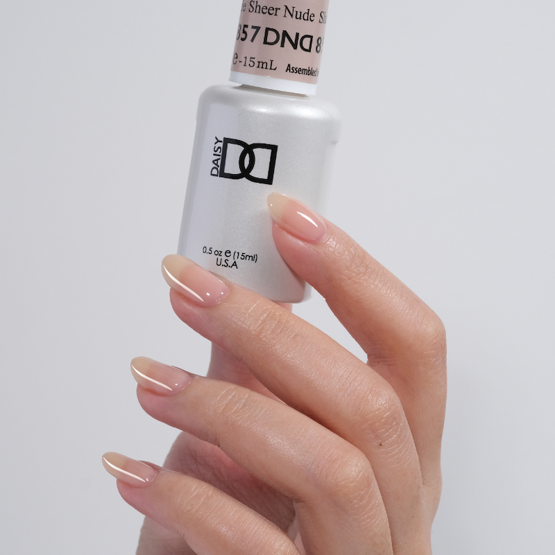 Gel y laca DND n.° 857 Nude transparente – 14 ml (0,5 fl oz) UV/LED Soak Off