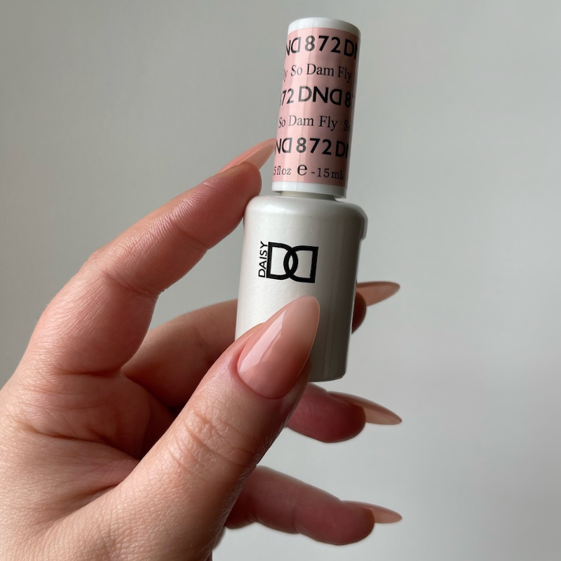 Gel y laca DND n.° 872 So Damn Fly – 14 ml (0,5 fl oz) UV/LED Soak Off