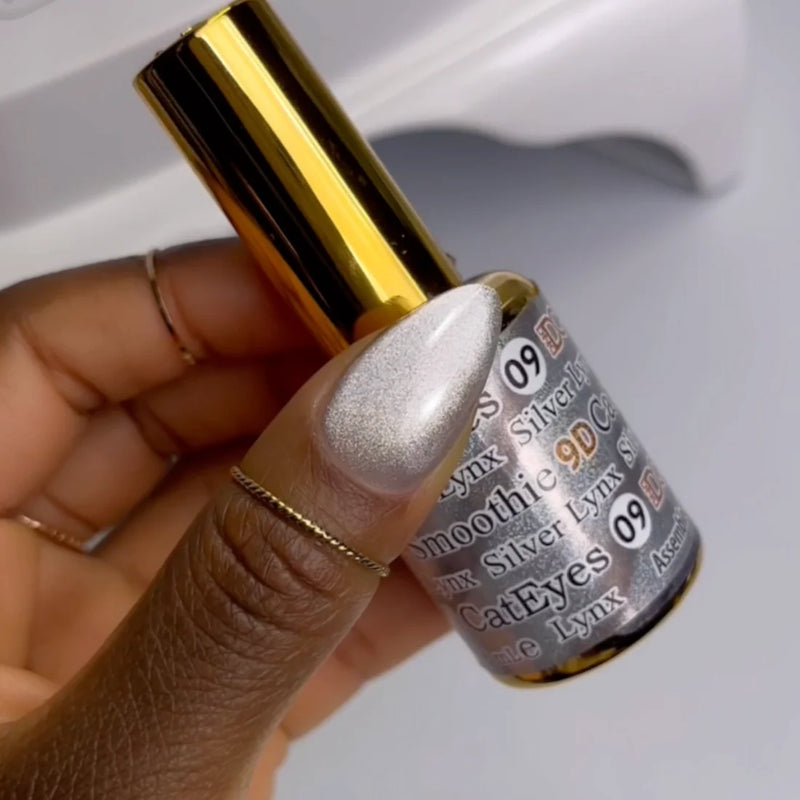 DND DC 9D Cat Eye Smoothie Silver Lynx #09 – 0.5 fl oz UV/LED Soak Off