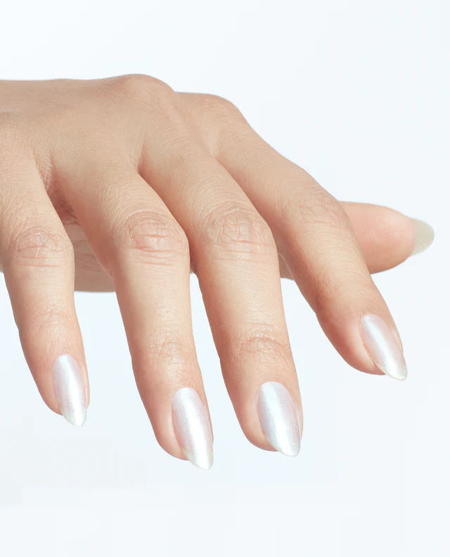 OPI GelColor - MI05 Este color alcanza todas las notas altas 0.5 fl oz